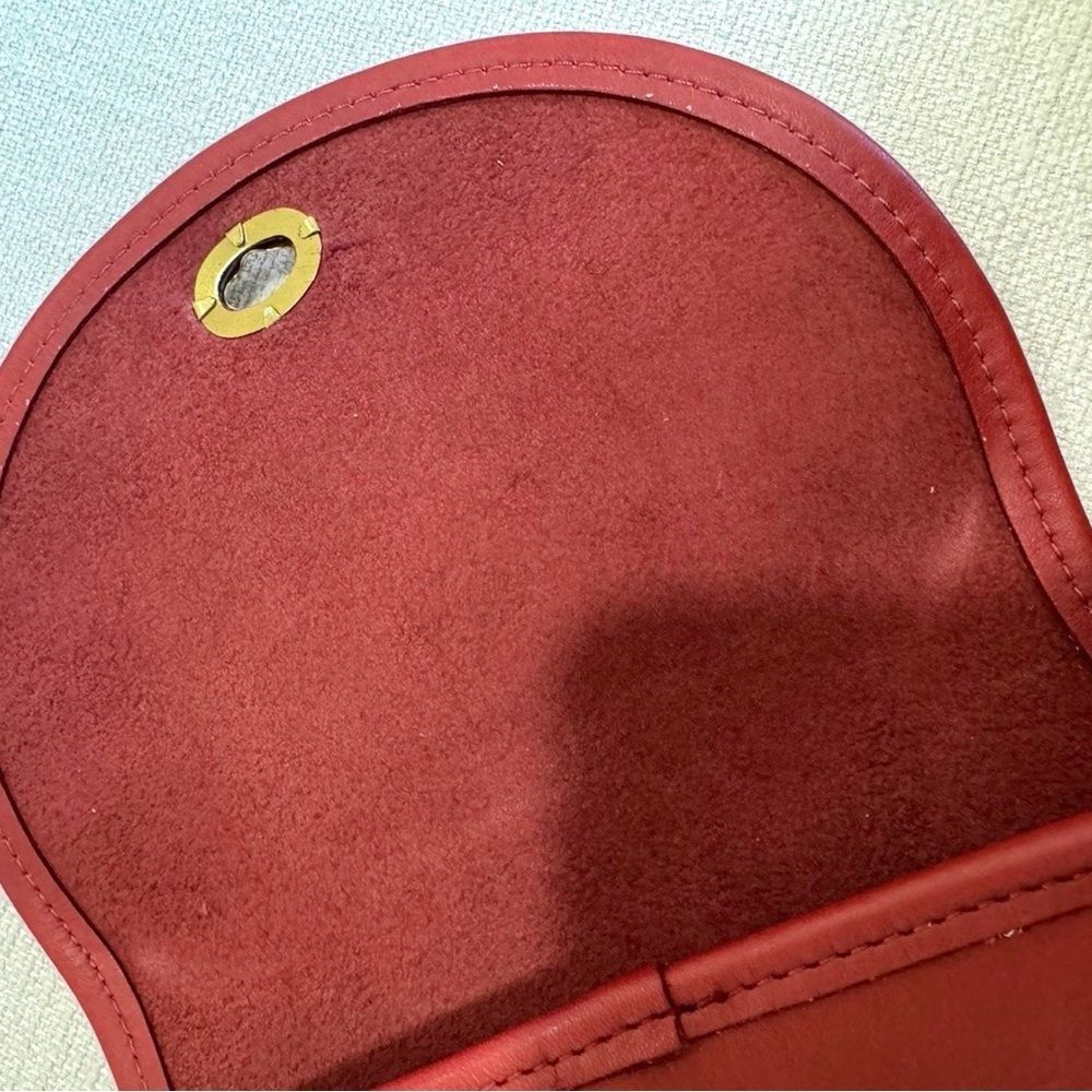 COACH #9981 Red Watson Gold Toned Hardware in Excellent Vintage Condition! - Picture 5 of 6